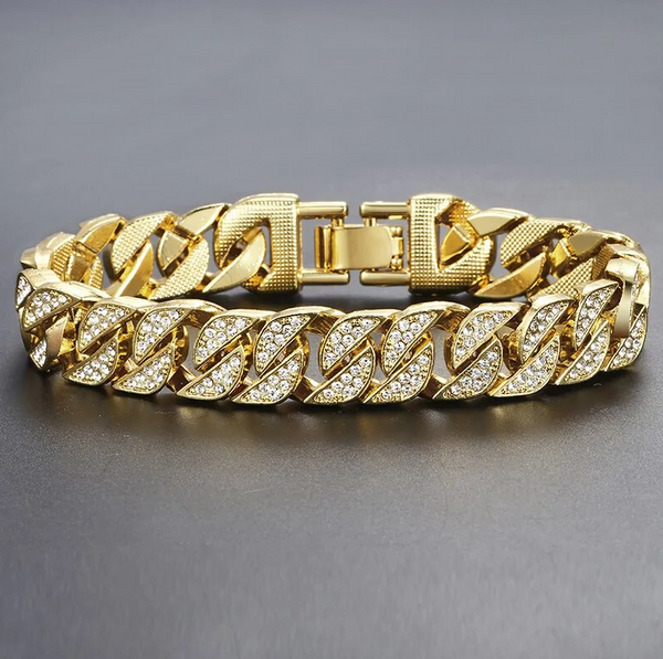 https://arayaexpres.com/products/miami-curb-cuban-chain-bracelet-for-men-gold?_pos=1&_sid=765ab61ca&_ss=r&variant=44568566923501
